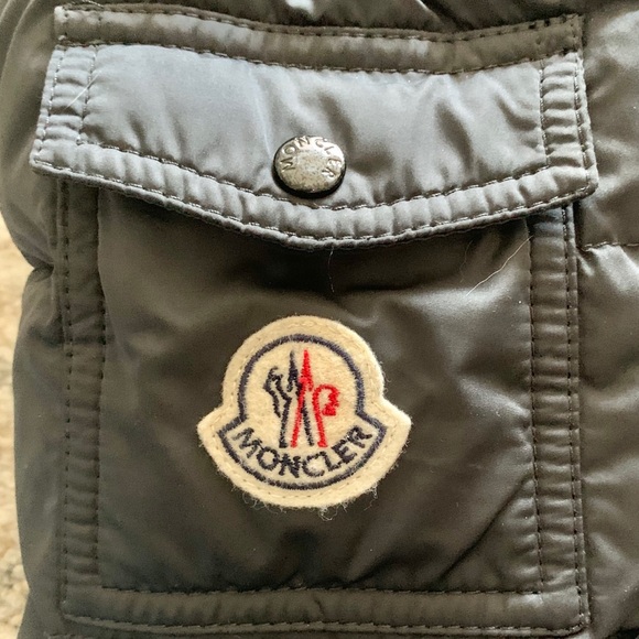 Moncler Women’s Hooded Down Puffer Coat - Picture 4 of 13